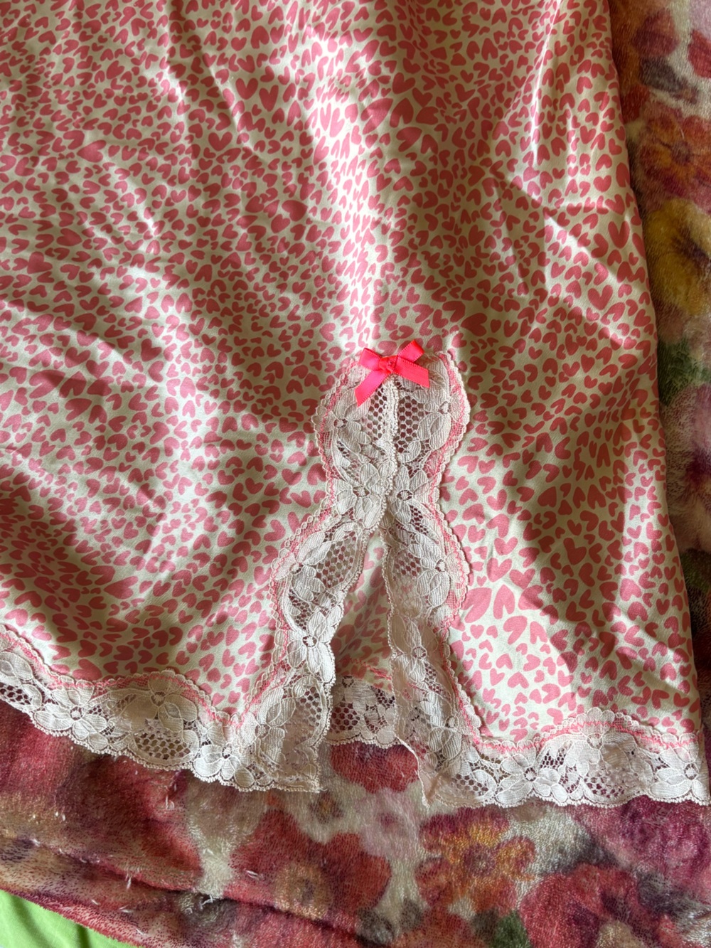 Victoria's Secret Pink and Cream Heart leopard print - Picture 4 of 5